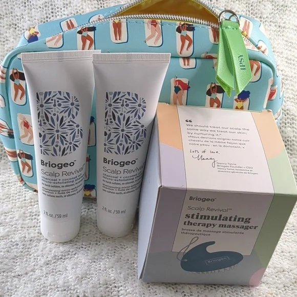 Briogeo Scalp Revival Bundle, 2x 59ml/2.0fl oz & Massager Tool - Picture 12 of 12